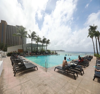 괌리프 인피니티 풀 명당 포인트와 일몰 촬영 완벽 가이드