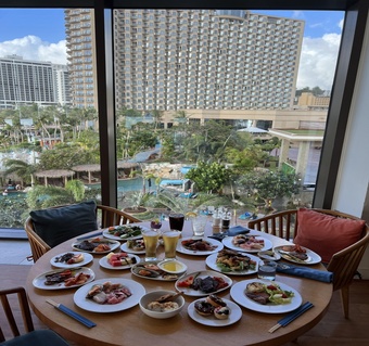 괌 두짓타니 아쿠아 디너 뷔페: 바다 전망과 함께하는 프리미엄 저녁식사