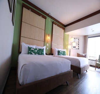 두짓비치리조트괌 투몬비치 오션뷰 럭셔리 수영장 객실