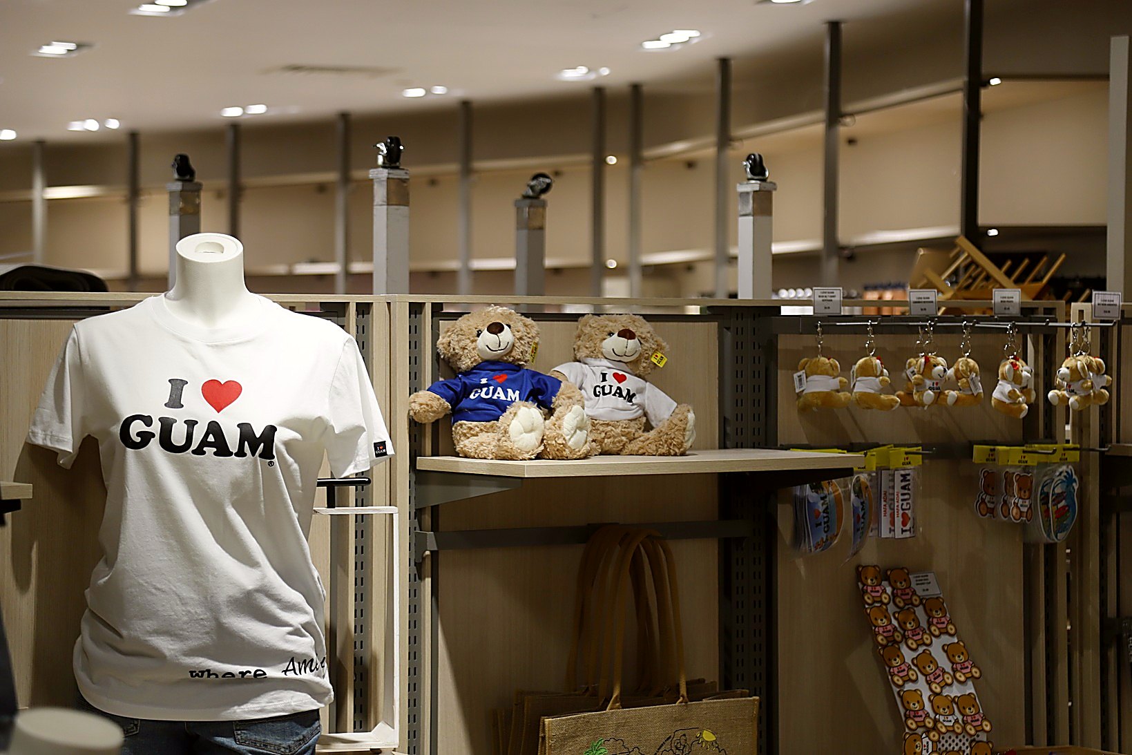 I♥GUAM 굿즈 코너